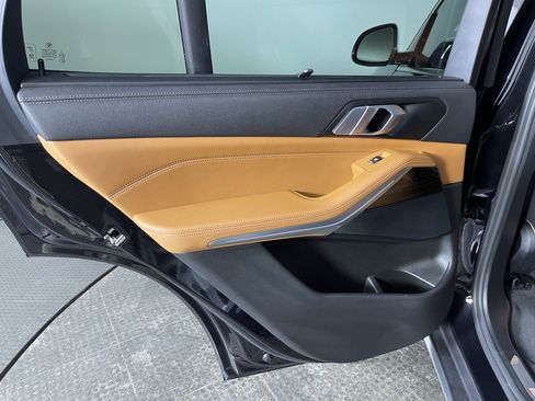 Certified 2022 BMW X5 xDrive40i w/ Executive Package image 16