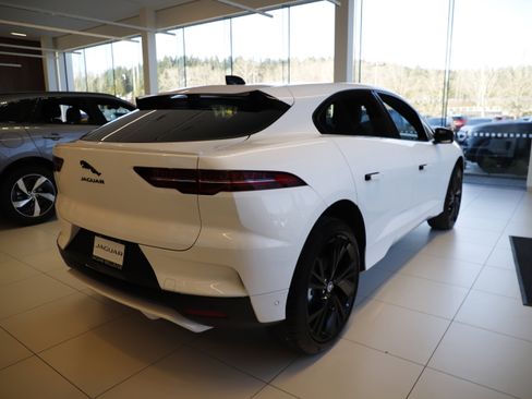 New 2024 Jaguar I-PACE R-Dynamic HSE image 5