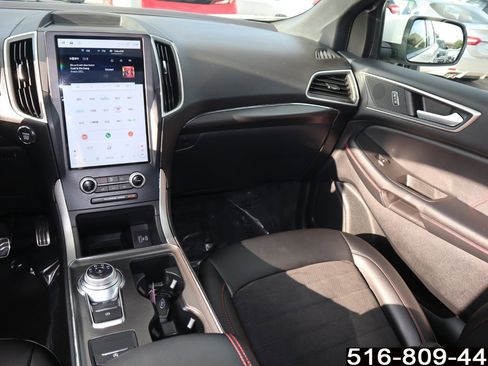 Used 2022 Ford Edge ST-Line image 11