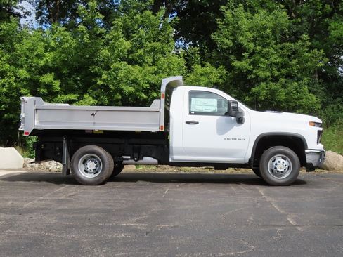 New 2025 Chevrolet Silverado 3500 W/T w/ WT Convenience Package image 3