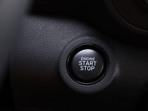 Used 2026 Hyundai Venue SEL FWD image 15