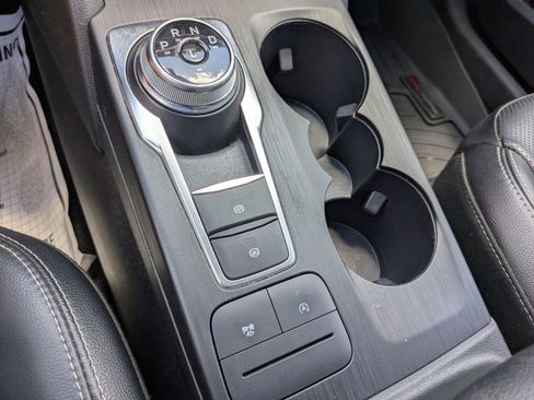 Used 2022 Ford Escape SEL w/ Technology Package image 15