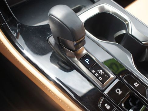 Used 2023 Lexus NX 350h AWD image 11