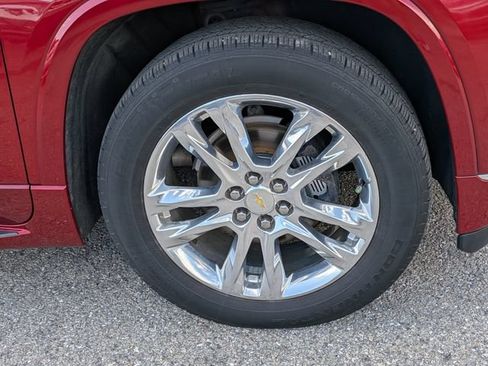 Used 2019 Chevrolet Traverse High Country AWD/4WD image 11