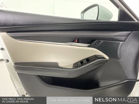 Used 2025 MAZDA MAZDA3 s image 20