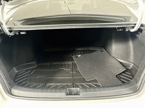 Used 2022 Honda Civic Touring image 29