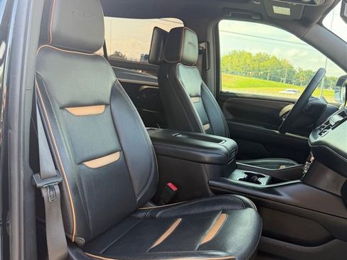 Used 2021 GMC Yukon XL AT4 w/ AT4 Premium Plus Package AWD/4WD image 26