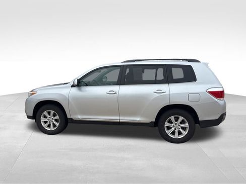 Used 2011 Toyota Highlander 4WD w/ Tech Pkg image 7