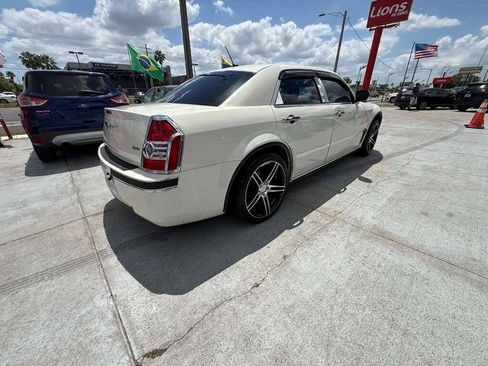 Used 2008 Chrysler 300 LX RWD image 4