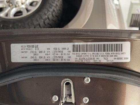 Used 2018 RAM 2500 Laramie w/ Convenience Group image 15