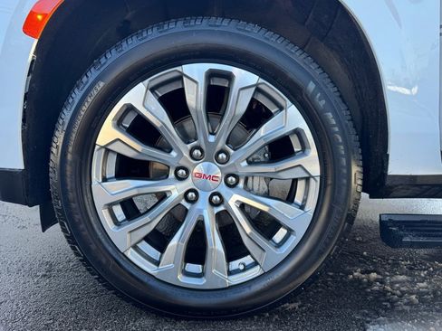 Used 2023 GMC Yukon Denali w/ Max Trailering Package image 16