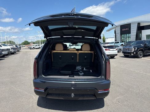 Used 2025 Cadillac Escalade IQ Sport 2 AWD/4WD image 34
