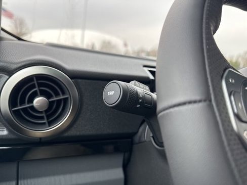 New 2025 INEOS Grenadier Fieldmaster Edition image 9