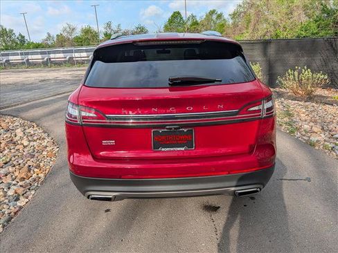 Certified 2021 Lincoln Nautilus Reserve AWD/4WD image 4
