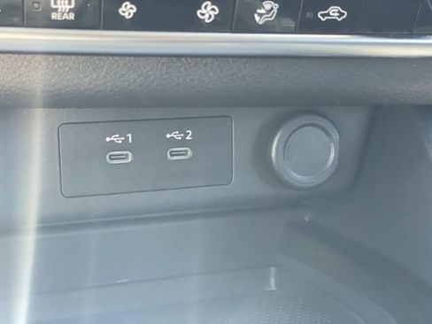 Used 2024 Nissan Rogue SV FWD image 28