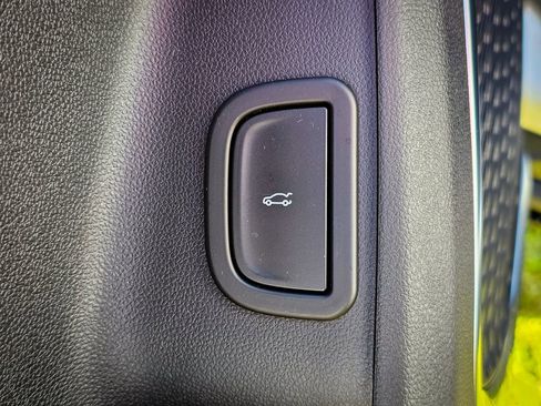 New 2026 Buick Enclave Sport Touring w/ Power Package image 13