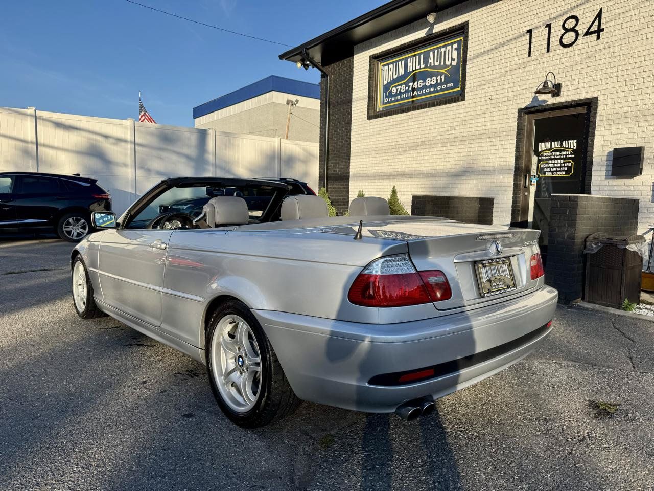 Used 2004 BMW 330Ci Convertible RWD image 6