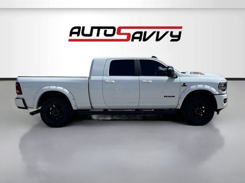 Used 2024 RAM 2500 Laramie w/ Night Edition AWD/4WD image 8