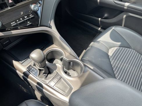 Used 2023 Toyota Camry SE FWD image 21