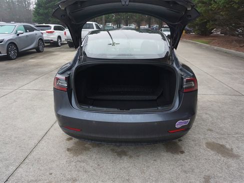 Used 2018 Tesla Model 3 Mid Range image 17