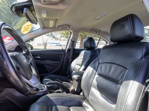 Used 2015 Chevrolet Cruze LT FWD image 11