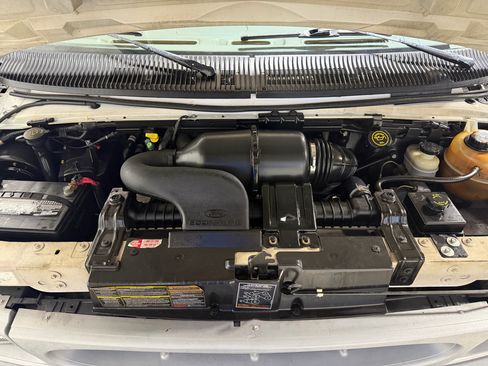 Used 1999 Ford E-150 and Econoline 150 image 24