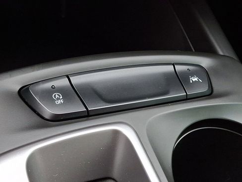 Used 2024 Chevrolet Trax LS image 25