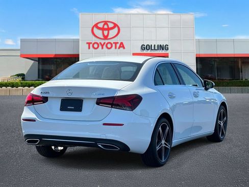 Used 2022 Mercedes-Benz A 220 4MATIC image 5