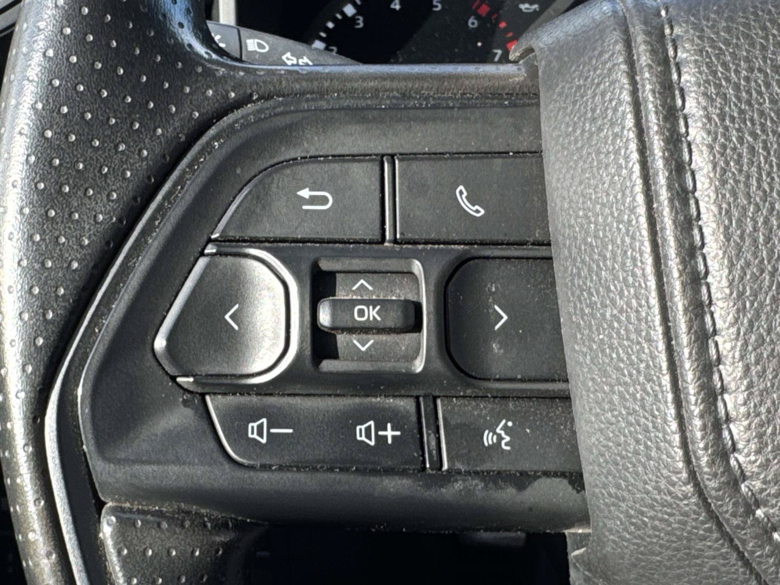 Used 2025 Toyota Tundra SR AWD/4WD image 22
