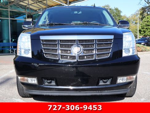 Used 2012 Cadillac Escalade Luxury image 12