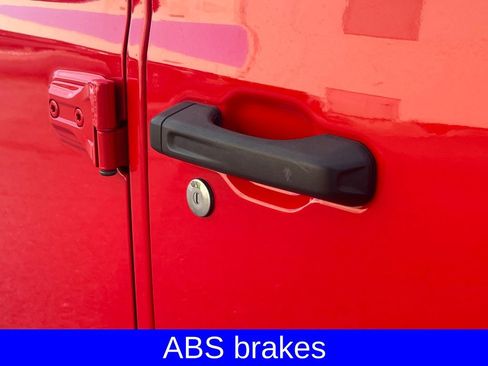 Used 2023 Jeep Gladiator Sport image 20