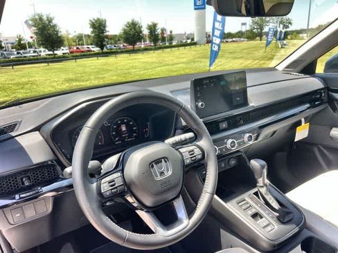 Used 2026 Honda CR-V EX-L image 15