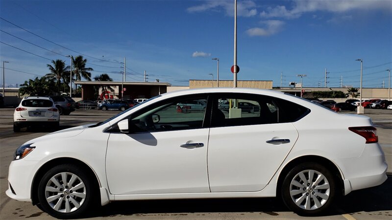 Used 2017 Nissan Sentra S FWD image 2