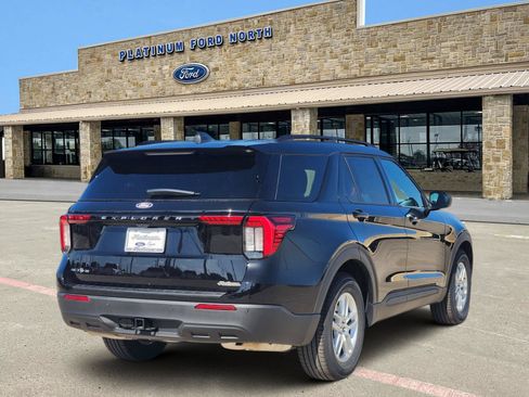 New 2027 Ford Explorer Active RWD image 5
