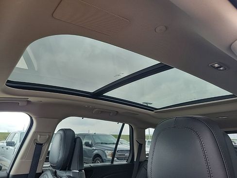 Used 2023 Lincoln Aviator Reserve w/ Equipment Group 201A image 14