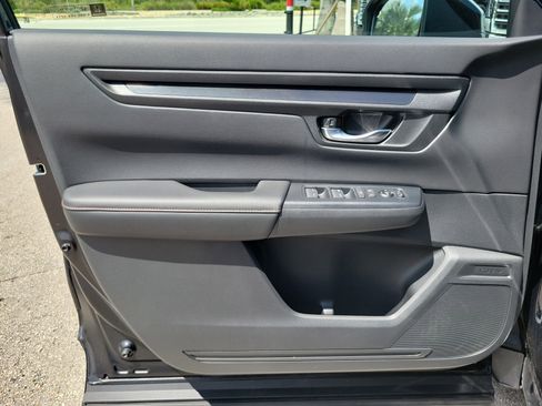 Used 2025 Honda CR-V Sport image 24