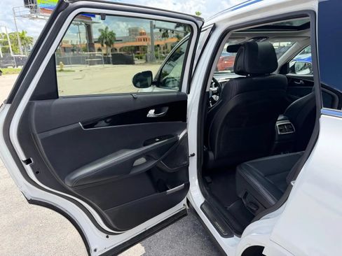 Used 2016 Kia Sorento SX FWD image 20