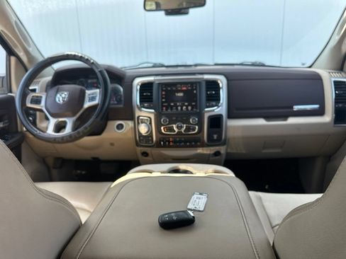Used 2014 RAM 1500 Laramie w/ Convenience Group AWD/4WD image 29
