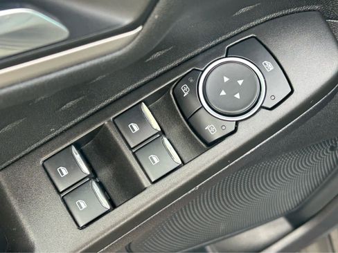 Used 2020 Ford Escape SEL FWD image 16