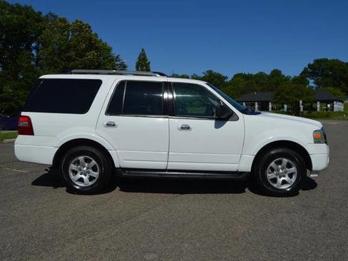 Used 2010 Ford Expedition XLT AWD/4WD image 60