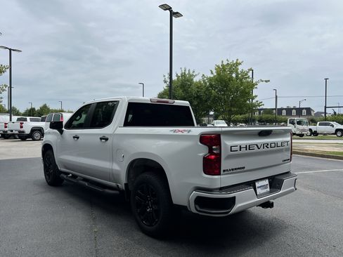 Used 2026 Chevrolet Silverado 1500 Custom w/ Turbomax Blackout Package AWD/4WD image 7