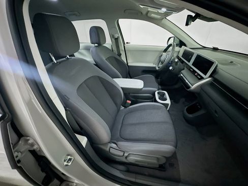 Used 2024 Hyundai Ioniq 5 SEL image 31