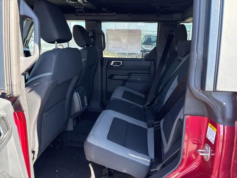 New 2025 Ford Bronco Big Bend AWD/4WD image 32