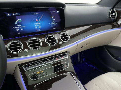 Used 2021 Mercedes-Benz E 350 Sedan image 59