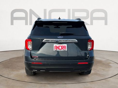 Used 2023 Ford Explorer XLT RWD image 9