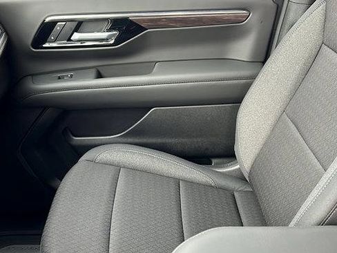 New 2026 Chevrolet Tahoe LS image 21