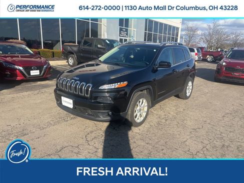 Used 2015 Jeep Cherokee Latitude w/ Comfort/Convenience Group image 8