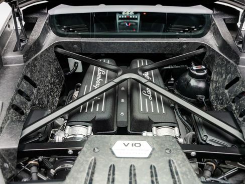 Used 2015 Lamborghini Huracan LP 610-4 image 47