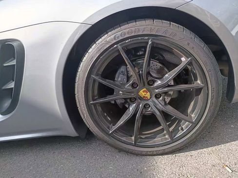 Used 2018 Porsche 718 Cayman image 20