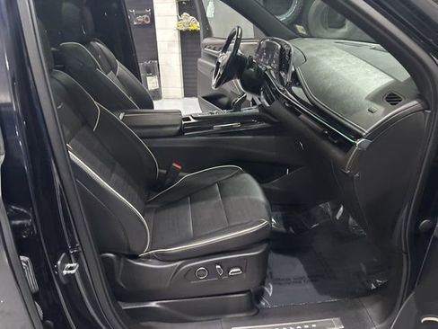 Used 2021 Cadillac Escalade Sport w/ Driver Assist Tech Package image 37